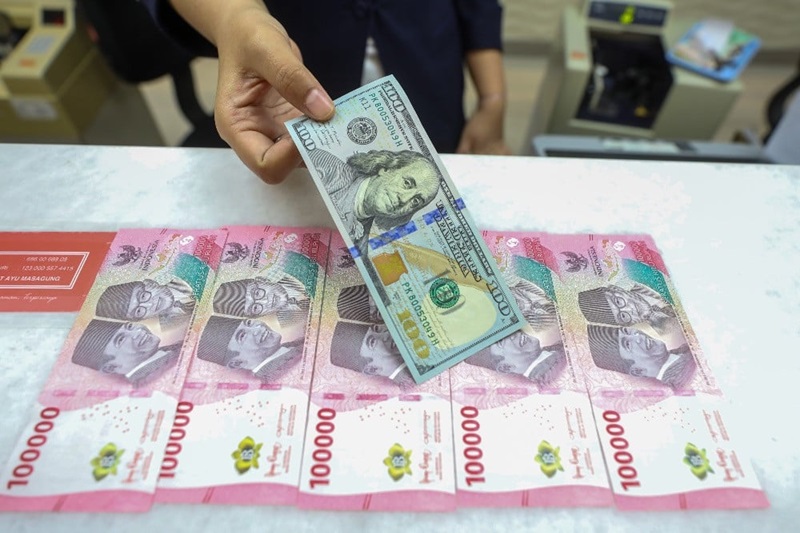 Kadin Curhat Industri Tercekik Pelemahan Rupiah terhadap Dolar AS  